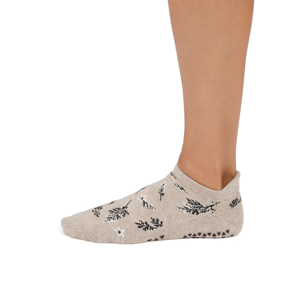 Savvy Grip Socks | Socks > Grip | Tavi – Tavi Active