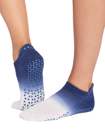 Savvy Grip Socks | Socks > Grip | Tavi – Tavi Active