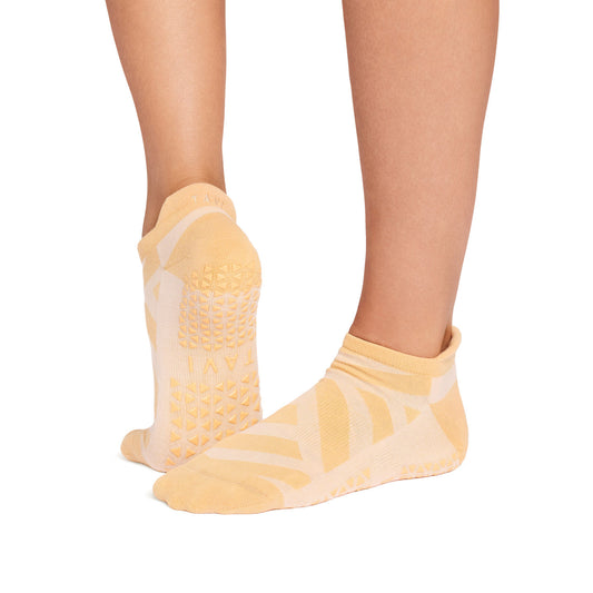 Savvy Grip Socks | Socks > Grip | Tavi – Tavi Active