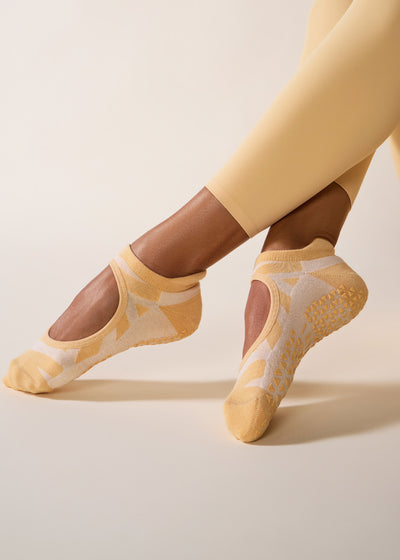 Emma Grip Socks | Socks > Grip | Tavi – Tavi Active