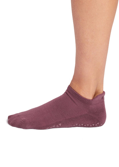 Savvy Grip Socks | Socks > Grip | Tavi – Tavi Active