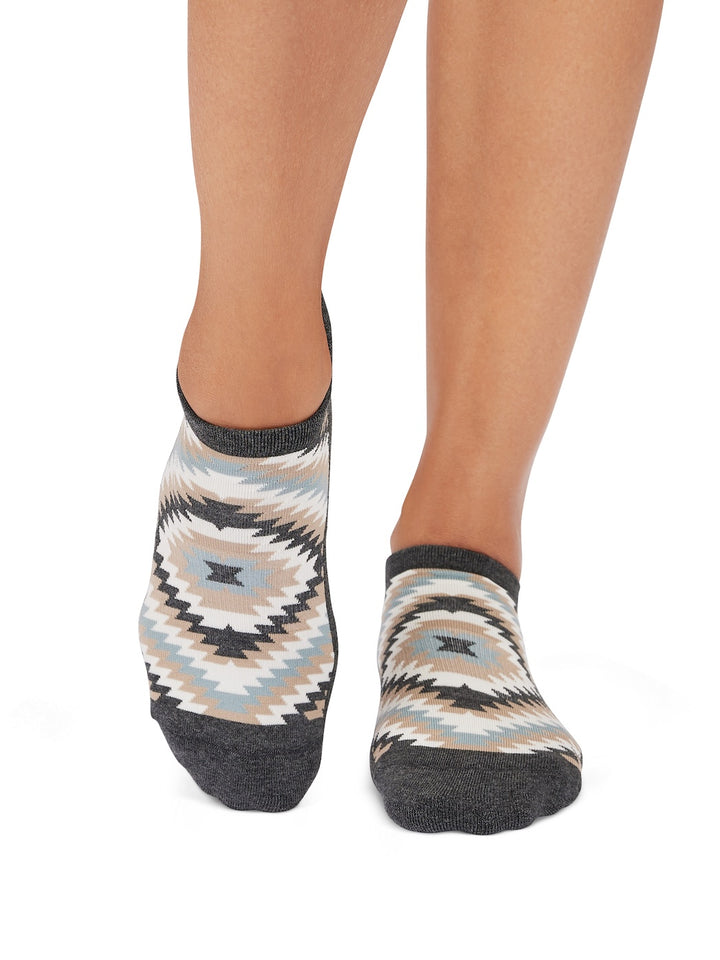Savvy Grip Socks | Socks > Grip | Tavi – Tavi Active