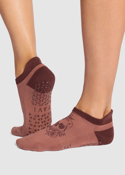 Savvy Grip Socks | Socks > Grip | Tavi – Tavi Active