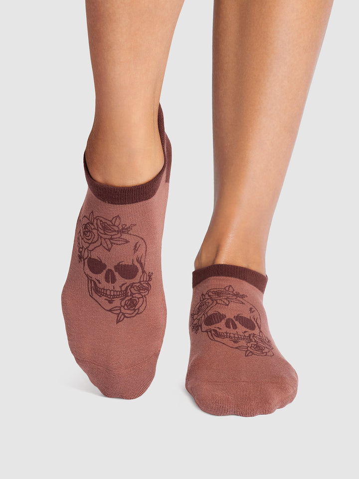Savvy Grip Socks | Socks > Grip | Tavi – Tavi Active