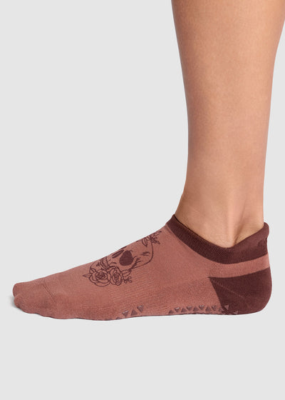 Savvy Grip Socks | Socks > Grip | Tavi – Tavi Active