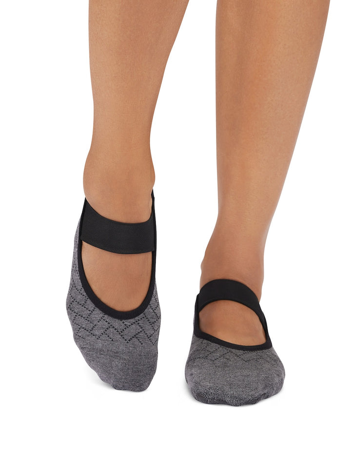Lola Grip Socks | Socks > Grip | Tavi – Tavi Active