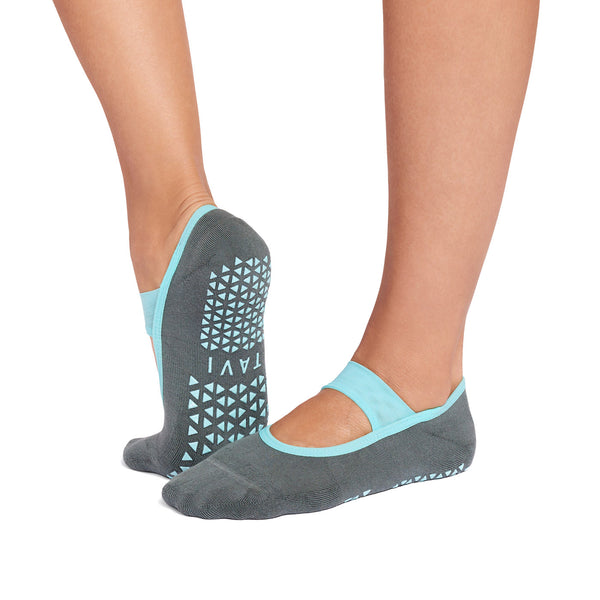 Lola Grip Socks | Socks > Grip | Tavi – Tavi Active