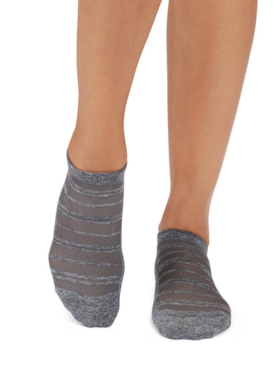 Savvy Breeze Grip Socks | Socks > Grip | Tavi – Tavi Active