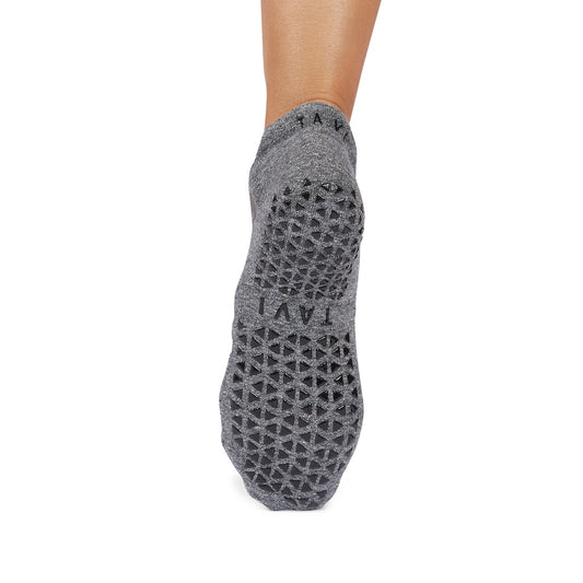 Savvy Breeze Grip Socks | Socks > Grip | Tavi – Tavi Active