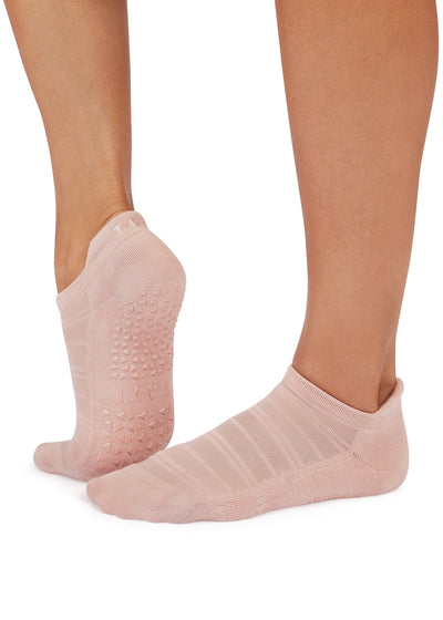 Savvy Breeze Grip Socks | Socks > Grip | Tavi – Tavi Active
