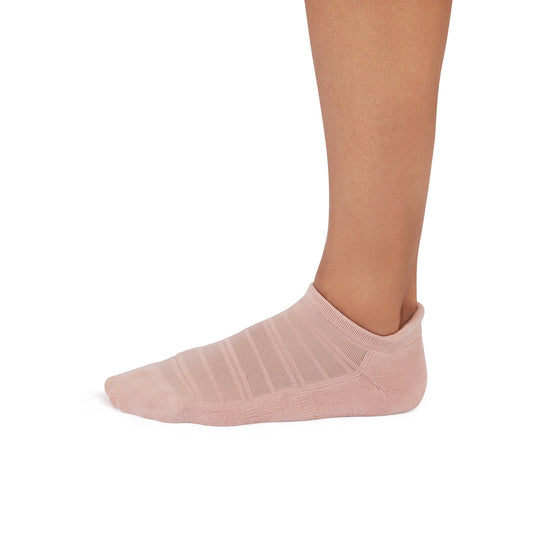 Savvy Breeze Grip Socks | Socks > Grip | Tavi – Tavi Active