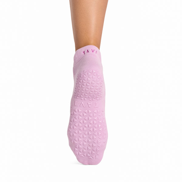 Savvy Breeze Grip Socks | Socks > Grip | Tavi – Tavi Active