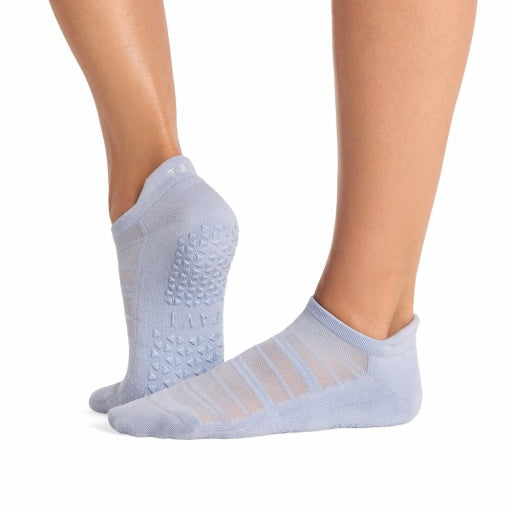 Savvy Breeze Grip Socks | Socks > Grip | Tavi – Tavi Active