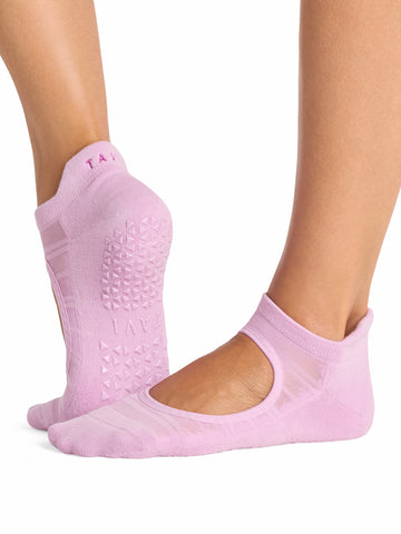 Emma Breeze Grip Socks | Socks > Grip | Tavi – Tavi Active