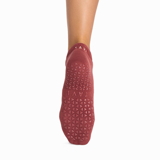 Emma Breeze Grip Socks | Socks > Grip | Tavi – Tavi Active