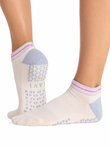 Cora Grip Socks | Socks > Grip | Tavi – Tavi Active
