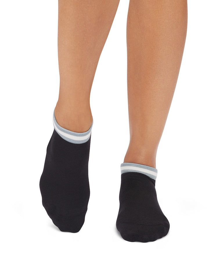 Cora Grip Socks | Socks > Grip | Tavi – Tavi Active