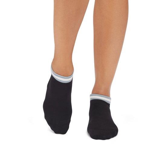 Cora Grip Socks | Socks > Grip | Tavi – Tavi Active