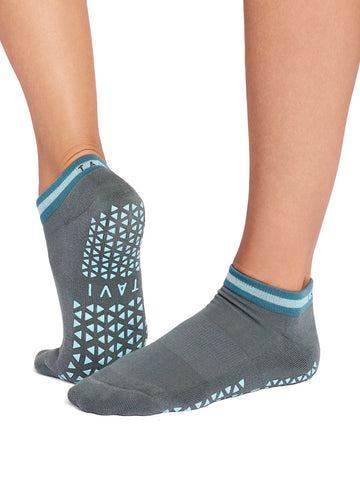 Cora Grip Socks | Socks > Grip | Tavi – Tavi Active