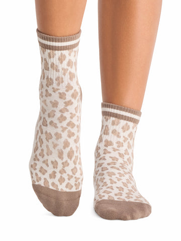 Aria Grip Socks | Socks > Grip | Tavi – Tavi Active