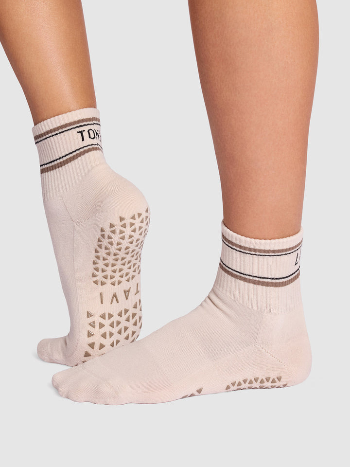 Aria Grip Socks | | Tavi – Tavi Active
