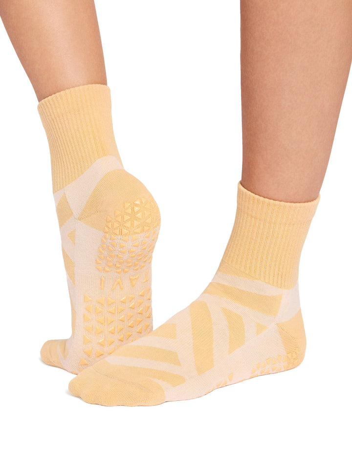Aria Grip Socks | Socks > Grip | Tavi – Tavi Active
