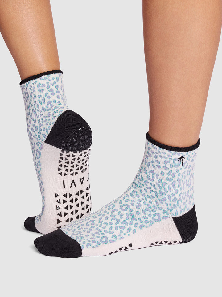 Aria Grip Socks | Socks > Grip | Tavi – Tavi Active