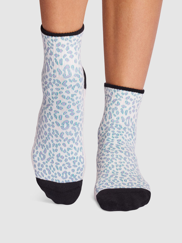 Aria Grip Socks | Socks > Grip | Tavi – Tavi Active