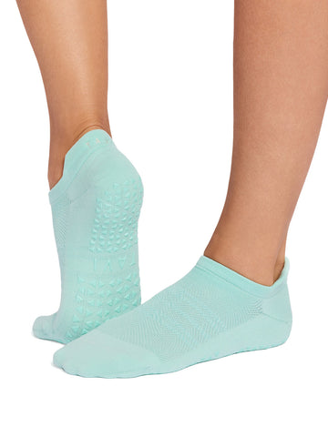Savvy Tec Grip Socks | Socks > Grip | Tavi – Tavi Active