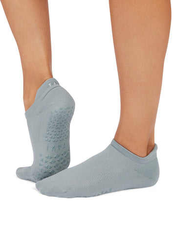 Savvy Tec Grip Socks | Socks > Grip | Tavi – Tavi Active