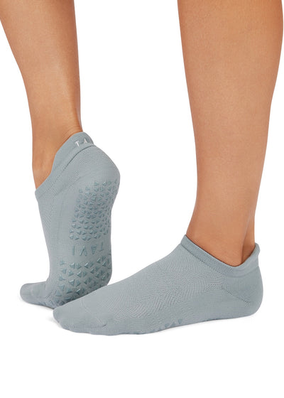 Savvy Tec Grip Socks | Socks > Grip | Tavi – Tavi Active