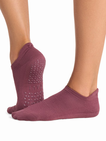 Savvy Tec Grip Socks | Socks > Grip | Tavi – Tavi Active