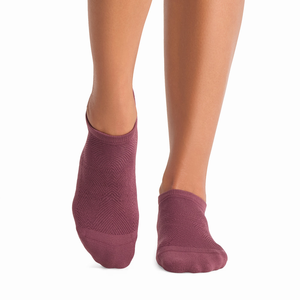 Savvy Tec Grip Socks | Socks > Grip | Tavi – Tavi Active