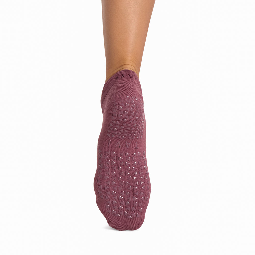 Savvy Tec Grip Socks | Socks > Grip | Tavi – Tavi Active