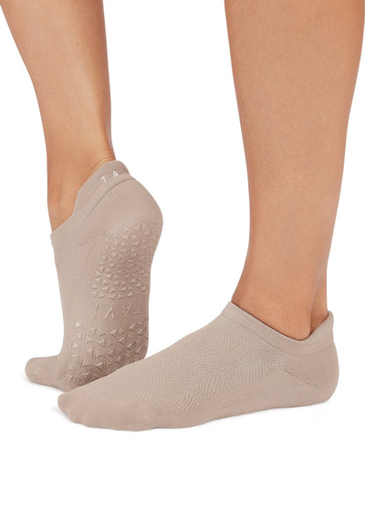 Savvy Tec Grip Socks | Socks > Grip | Tavi – Tavi Active