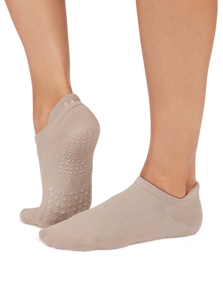 Savvy Tec Grip Socks | Socks > Grip | Tavi – Tavi Active