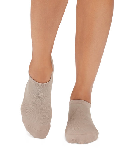 Savvy Tec Grip Socks | Socks > Grip | Tavi – Tavi Active