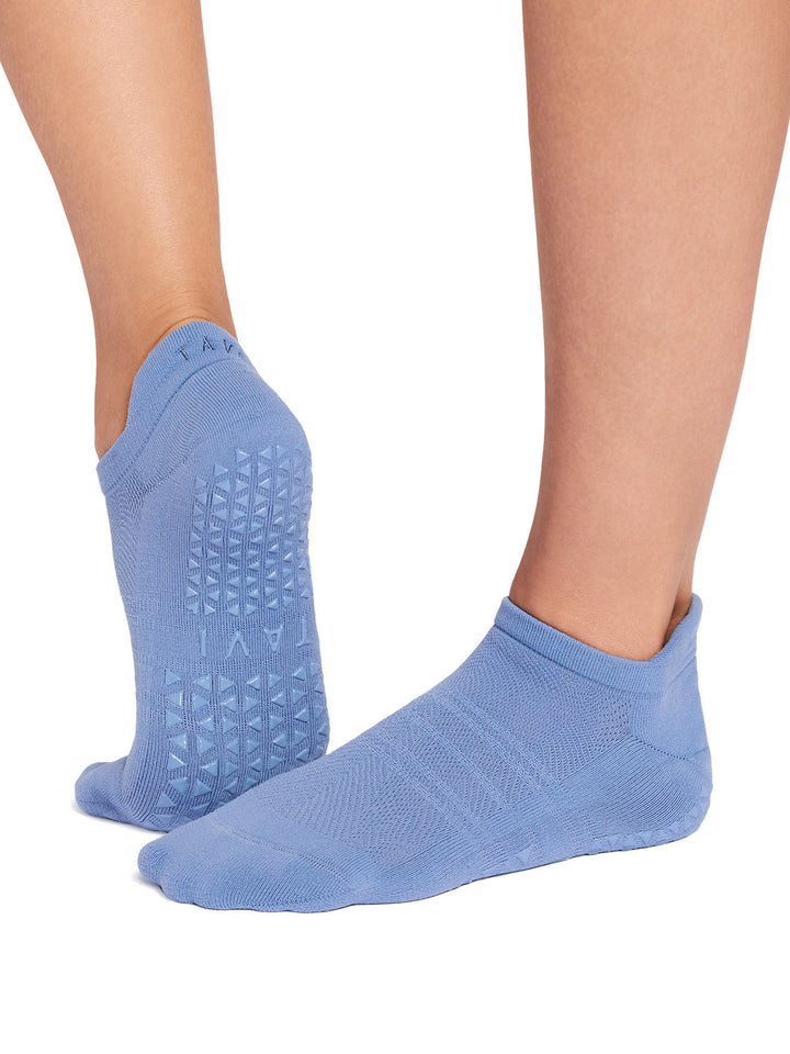 Savvy Tec Grip Socks | Socks > Grip | Tavi – Tavi Active