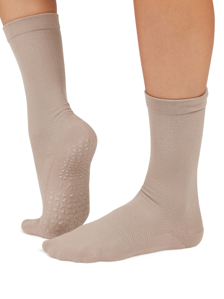 Kai Tec Grip Socks | Socks > Grip | Tavi – Tavi Active