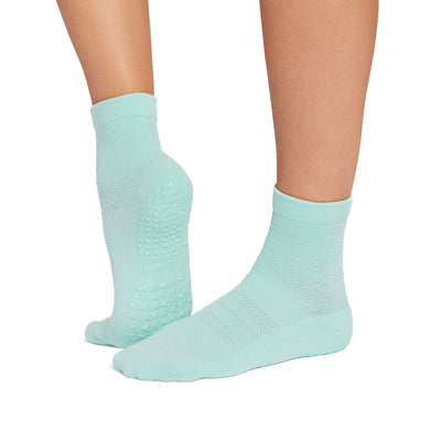 Aria Tec Grip Socks | Socks > Grip | Tavi – Tavi Active