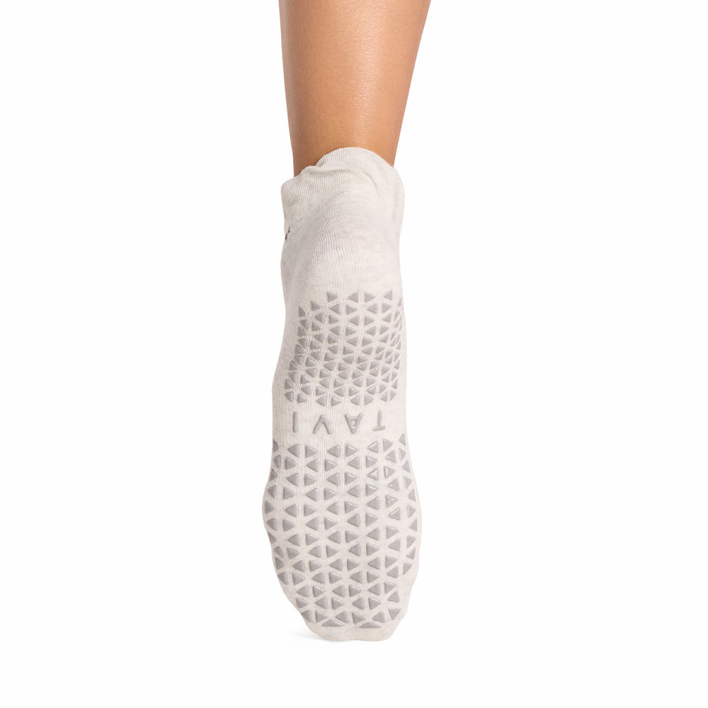 Cora Knitted Ruffle Grip Socks | Socks > Grip | Tavi – Tavi Active