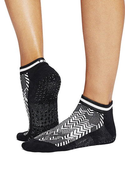 Cora Grip Socks | Socks > Grip | Tavi – Tavi Active