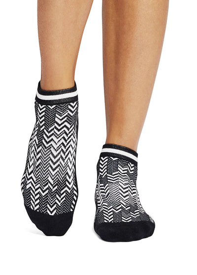 Cora Grip Socks | Socks > Grip | Tavi – Tavi Active