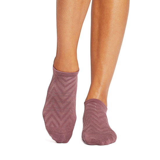 Savvy Breeze Grip Socks | Socks > Grip | Tavi – Tavi Active