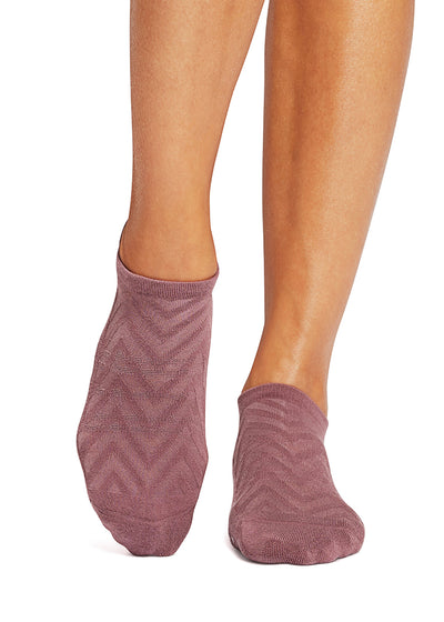 Savvy Breeze Grip Socks | Socks > Grip | Tavi – Tavi Active