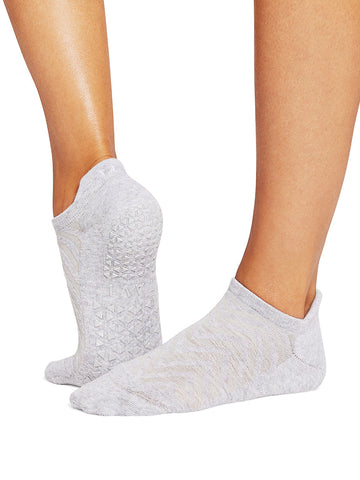 Savvy Breeze Grip Socks | Socks > Grip | Tavi – Tavi Active