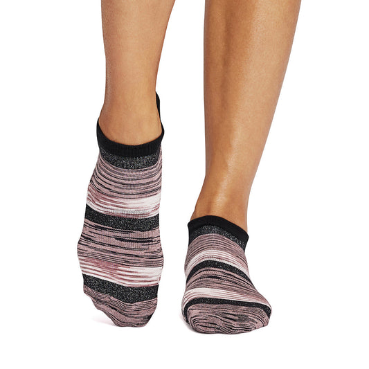 Savvy Grip Socks | Socks > Grip | Tavi – Tavi Active