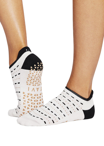 Savvy Grip Socks | Socks > Grip | Tavi – Tavi Active