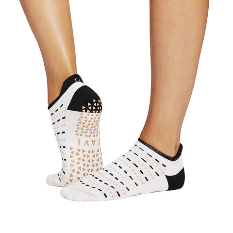 Tavi Noir Savvy Chaussettes antidérapantes pour femme – Grip Barre, danse, pilates, yoga, ébène, taille M, Ébène Tavi Noir Savvy Chaussettes antidérapantes pour femme – Grip Barre, danse, pilates, yoga, ébène, taille M, Ébène