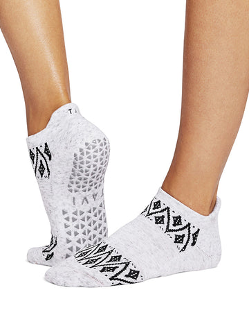 Savvy Grip Socks | Socks > Grip | Tavi – ToeSox | Tavi | Vooray